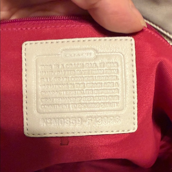 Coach Cream Tote Bag with Silver Accents - Picture 4 of 4